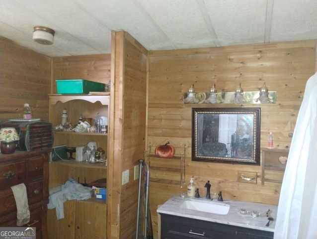 3150 Dutton Drive, Elberton, GA 30635