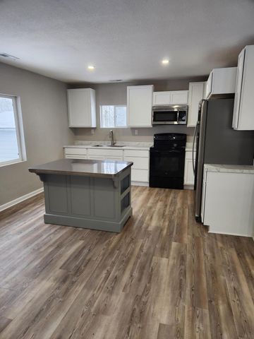 242 Bickford Drive, Coldwater, MI 49036