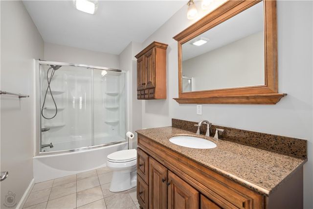 2244 Wagon Wheel Drive, Easton, PA 18040