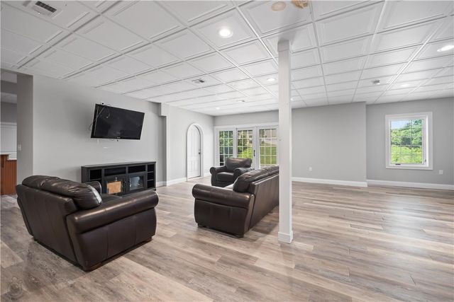 2244 Wagon Wheel Drive, Easton, PA 18040
