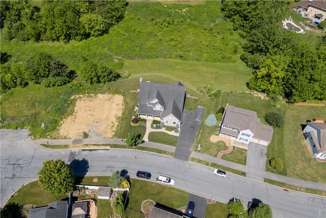 2244 Wagon Wheel Drive, Easton, PA 18040