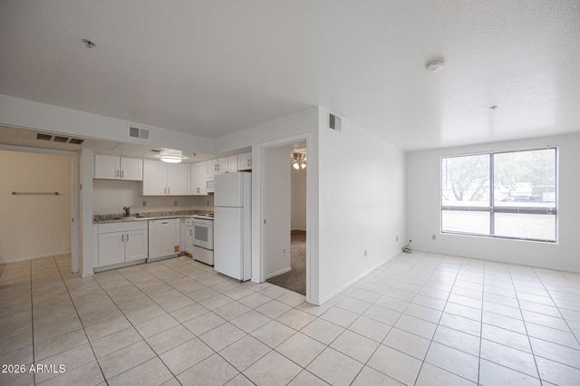 16033 N 25TH Street 102, Phoenix, AZ 85032