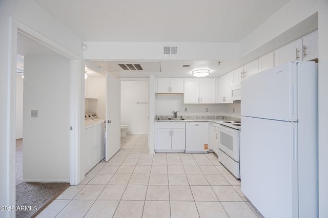 16033 N 25TH Street 102, Phoenix, AZ 85032