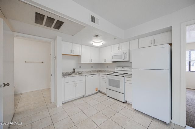 16033 N 25TH Street 102, Phoenix, AZ 85032
