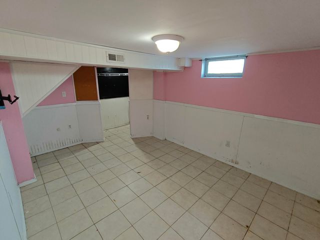 3527 41st Street, Highland, IN 46322