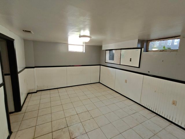 3527 41st Street, Highland, IN 46322