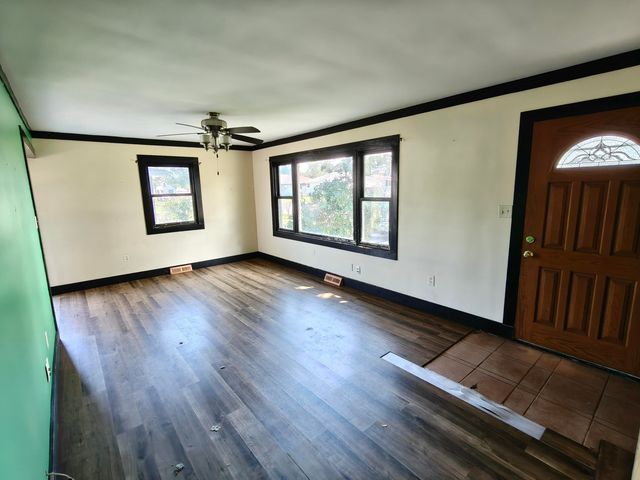 3527 41st Street, Highland, IN 46322