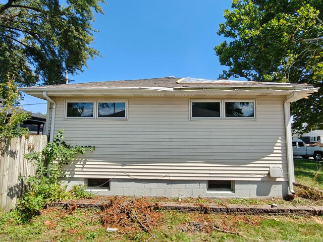 3527 41st Street, Highland, IN 46322
