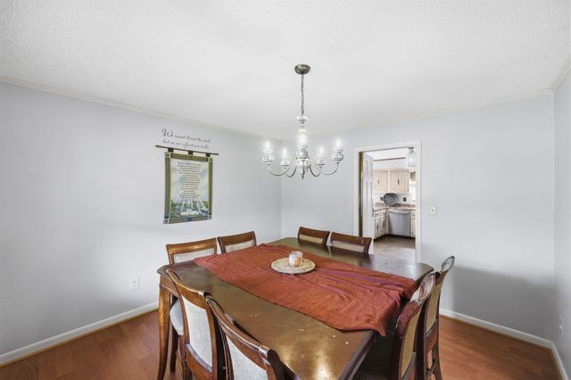 245 Rains Creek Ln, Parsons, TN 38363