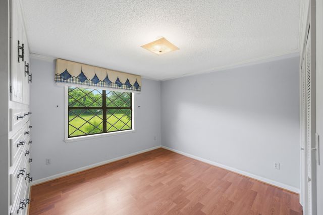 245 Rains Creek Ln, Parsons, TN 38363