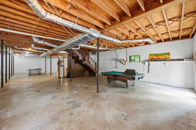 245 Rains Creek Ln, Parsons, TN 38363