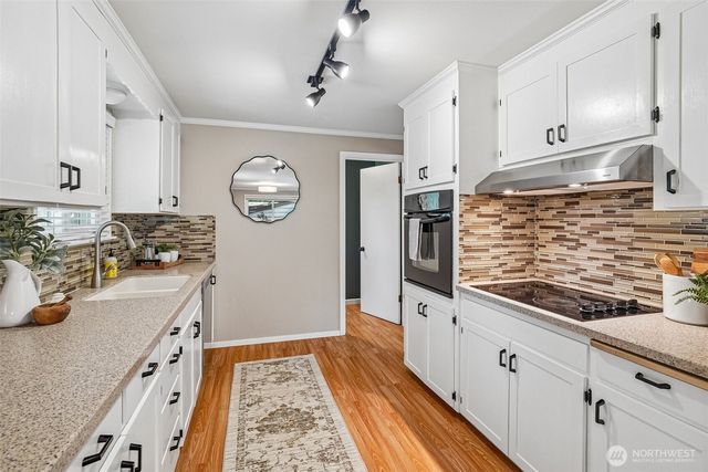 1515 213th Place SW, Lynnwood, WA 98036