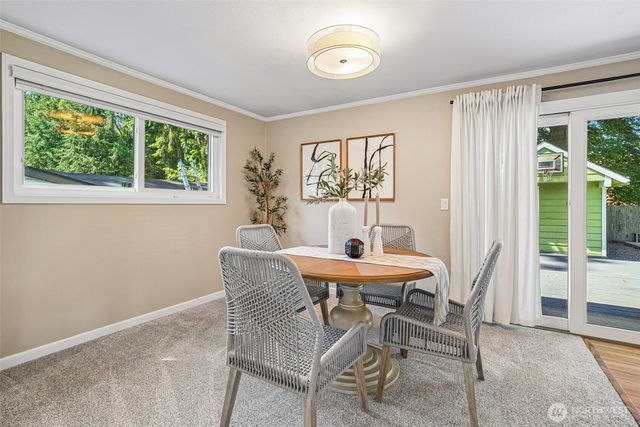 1515 213th Place SW, Lynnwood, WA 98036
