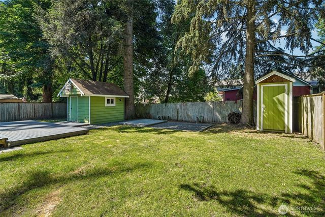 1515 213th Place SW, Lynnwood, WA 98036