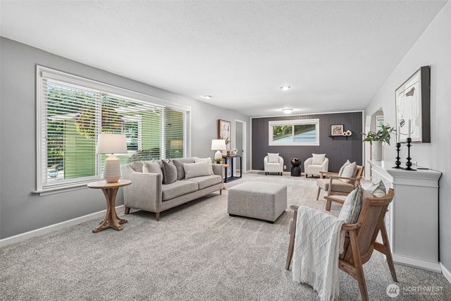 1515 213th Place SW, Lynnwood, WA 98036