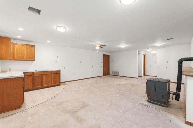 338 S Nineiron St, Wichita, KS 67235