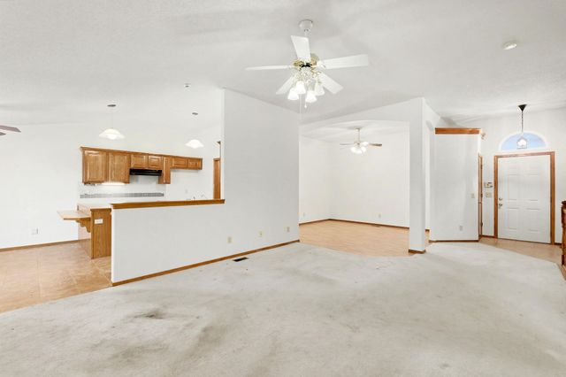 338 S Nineiron St, Wichita, KS 67235