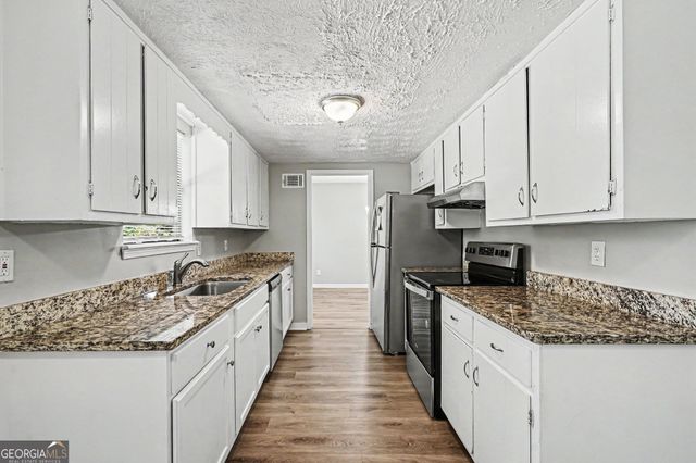 4406 Blackbirch Lane, Decatur, GA 30034