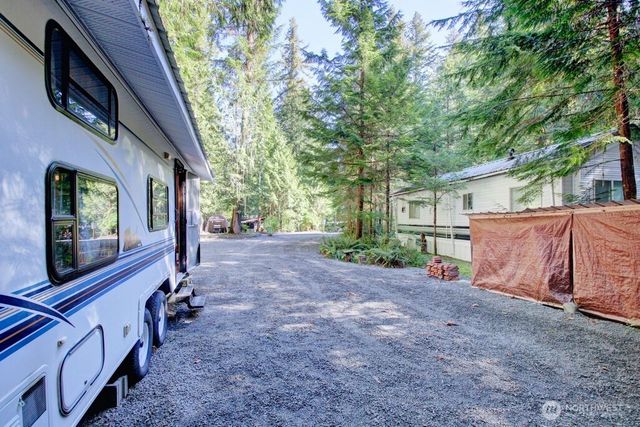 106 Gold Rush Road, Deming, WA 98244