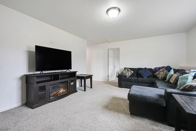 58640 Pond View Lane, Three Rivers, MI 49093