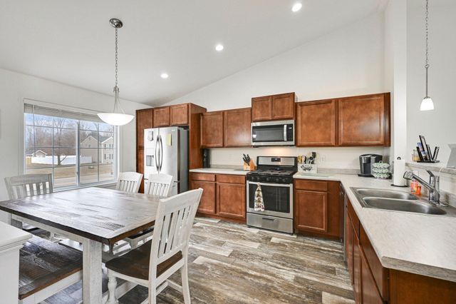 58640 Pond View Lane, Three Rivers, MI 49093
