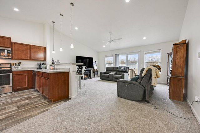 58640 Pond View Lane, Three Rivers, MI 49093