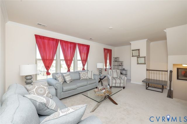 16709 Gossamer Dr, Moseley, VA 23120