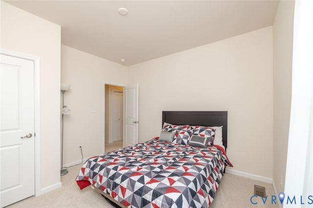 16709 Gossamer Dr, Moseley, VA 23120