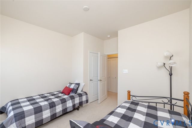 16709 Gossamer Dr, Moseley, VA 23120