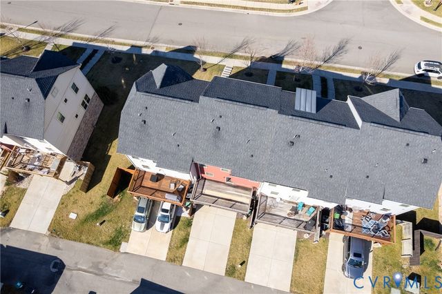 16709 Gossamer Dr, Moseley, VA 23120