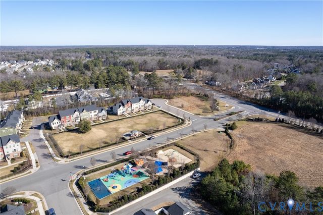 16709 Gossamer Dr, Moseley, VA 23120