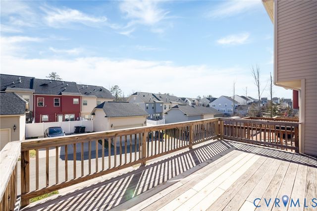 16709 Gossamer Dr, Moseley, VA 23120