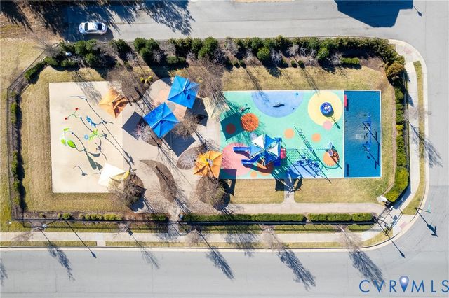 16709 Gossamer Dr, Moseley, VA 23120