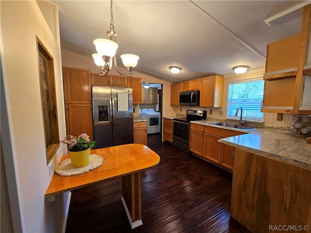 7608 W Otter Street, Homosassa, FL 34446