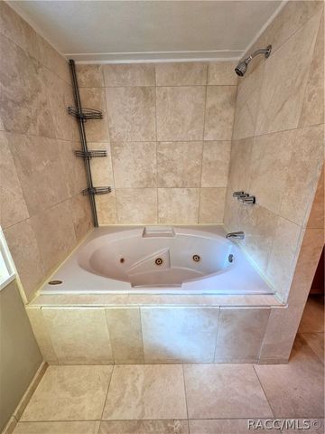 7608 W Otter Street, Homosassa, FL 34446