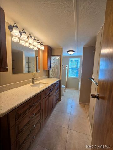 7608 W Otter Street, Homosassa, FL 34446