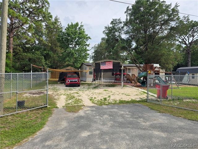 7608 W Otter Street, Homosassa, FL 34446