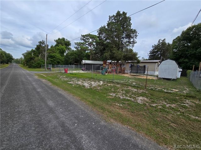 7608 W Otter Street, Homosassa, FL 34446