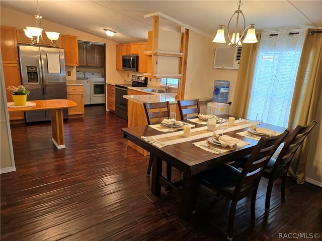 7608 W Otter Street, Homosassa, FL 34446