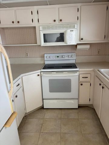 4210 IRONWOOD CIRCLE 404J, Bradenton, FL 34209
