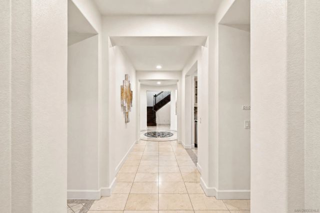 6839 Helenite Place, Carlsbad, CA 92009