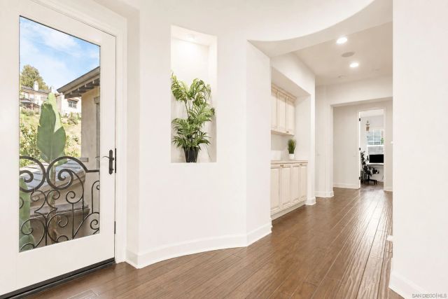 6839 Helenite Place, Carlsbad, CA 92009