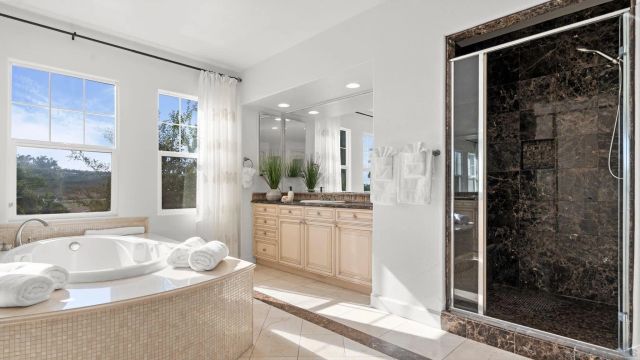 6839 Helenite Place, Carlsbad, CA 92009