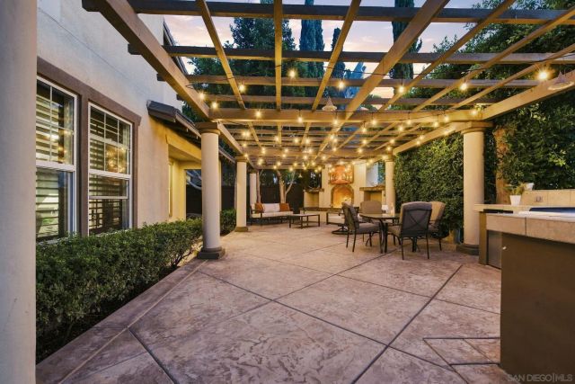 6839 Helenite Place, Carlsbad, CA 92009