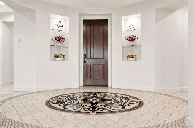 6839 Helenite Place, Carlsbad, CA 92009