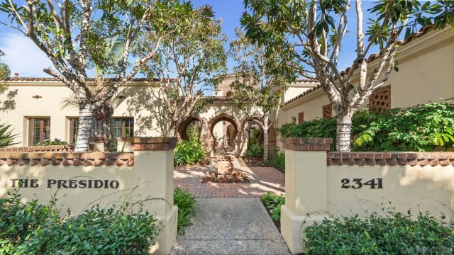 6839 Helenite Place, Carlsbad, CA 92009