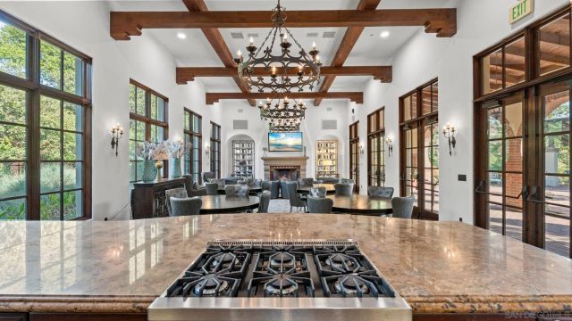 6839 Helenite Place, Carlsbad, CA 92009