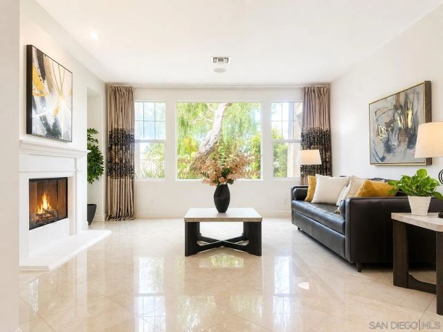 6839 Helenite Place, Carlsbad, CA 92009