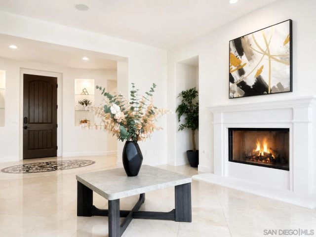 6839 Helenite Place, Carlsbad, CA 92009
