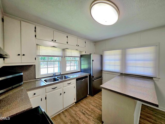 11246 U.s. Hwy 301 S, Benson, NC 27504